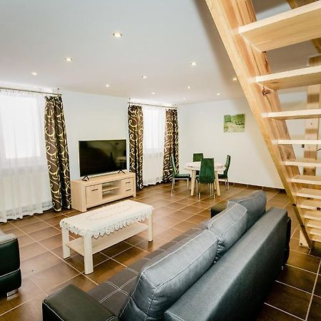 شقة ستالوفا فولا  في Apartament Stalowa المظهر الخارجي الصورة