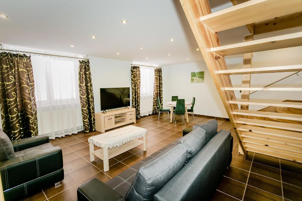 شقة ستالوفا فولا  في Apartament Stalowa المظهر الخارجي الصورة