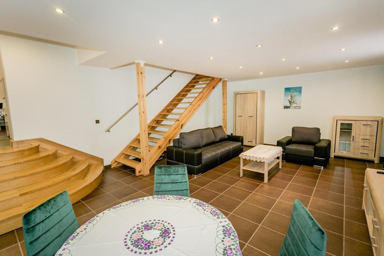 شقة ستالوفا فولا  في Apartament Stalowa المظهر الخارجي الصورة